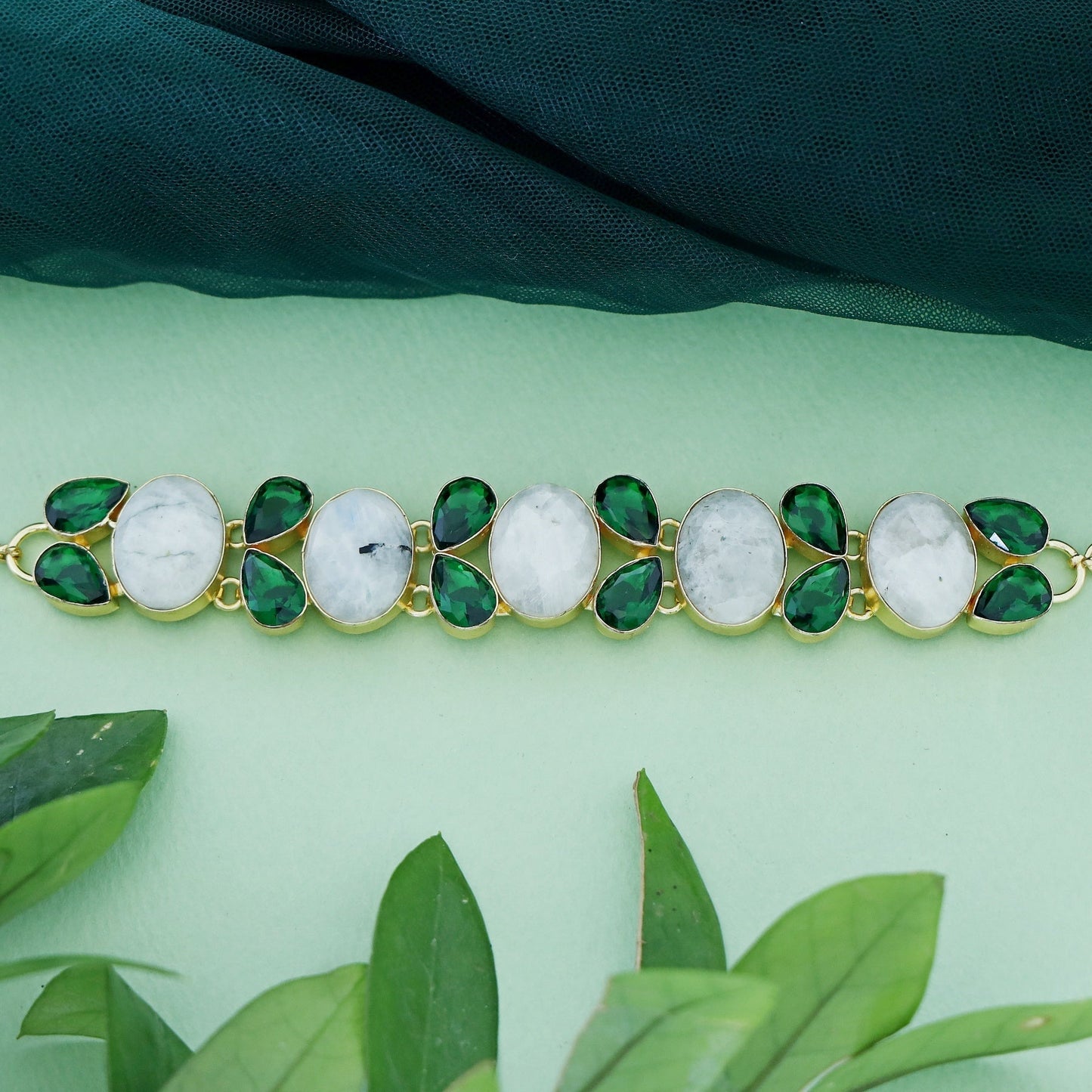 Green Tone Choker